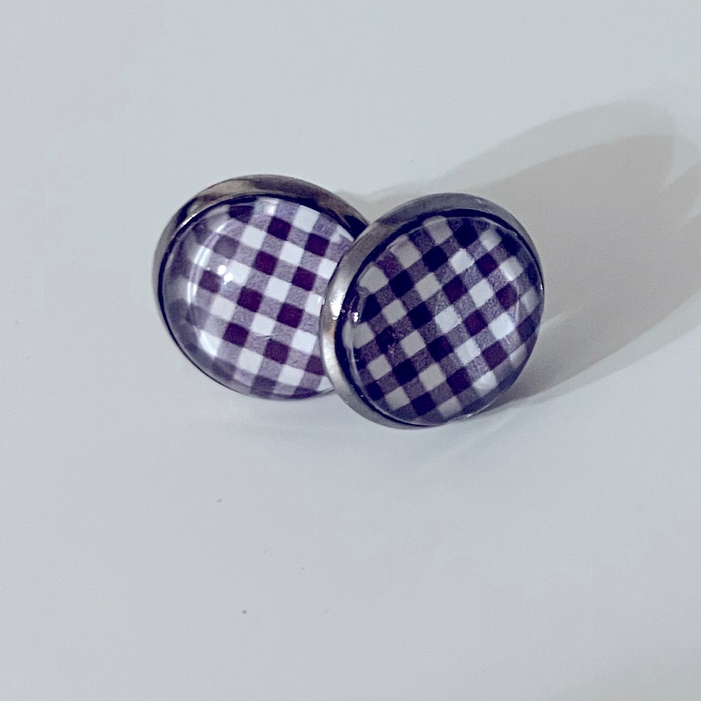 Purple checkered stud earrings